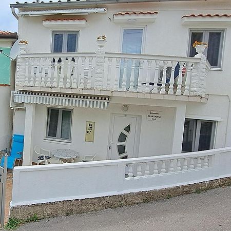 Apartmani Ana-Lora Lopar Luaran gambar