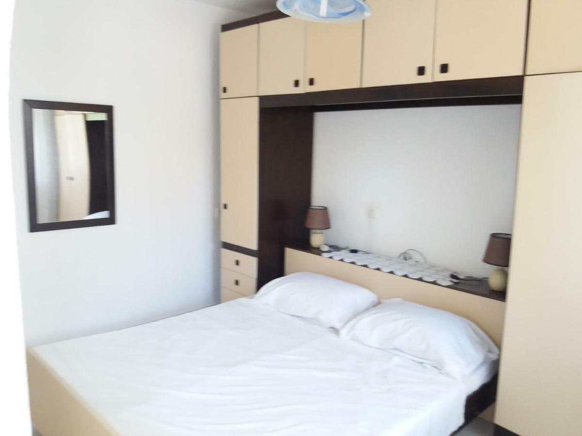 Apartmani Ana-Lora Lopar Luaran gambar