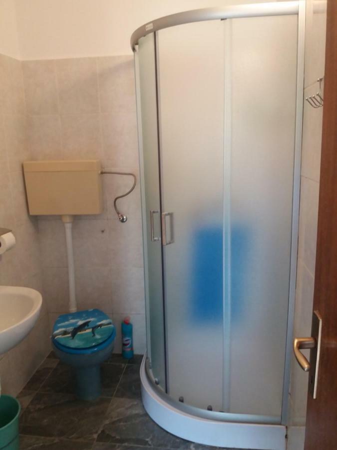 Apartmani Ana-Lora Lopar Luaran gambar